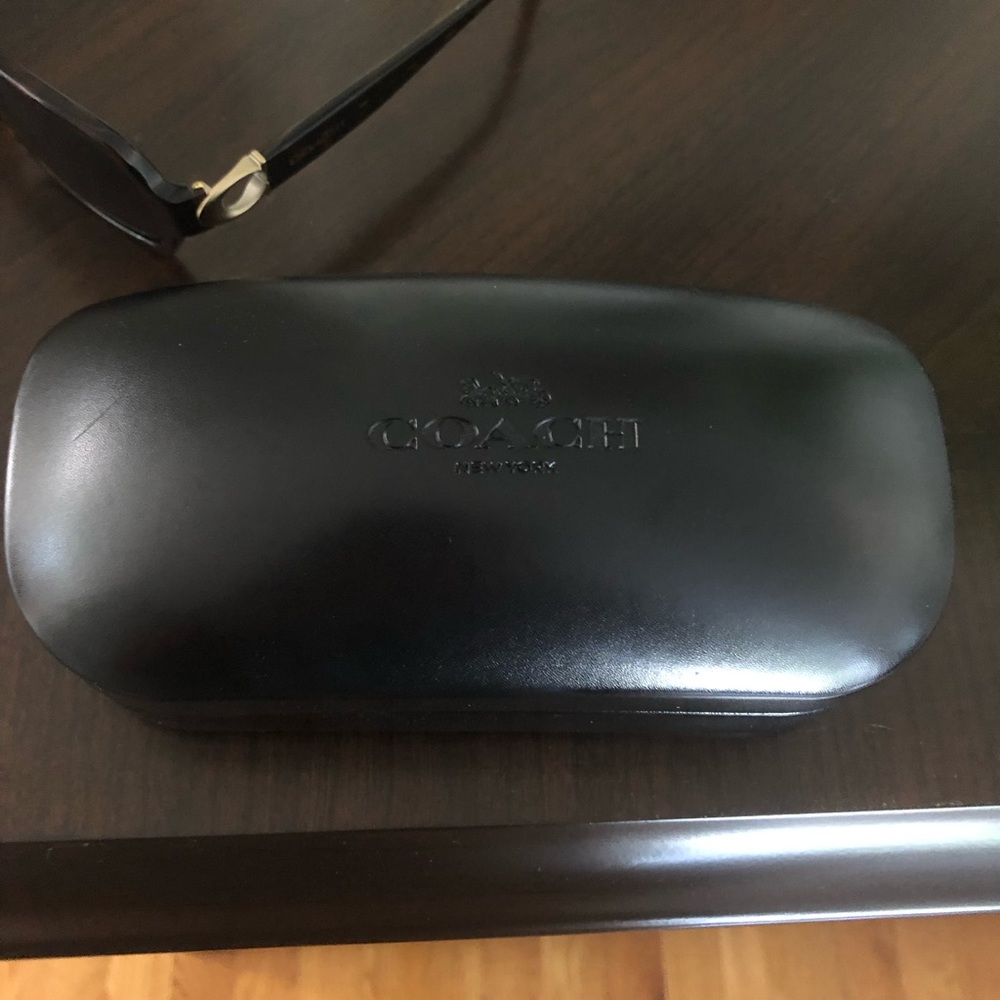 Coach sunglasses - Picture 6 of 6